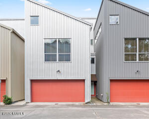 1201 S College, Lafayette LA