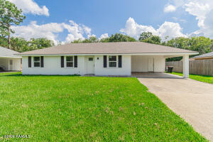 215 Driftwood, Lafayette LA