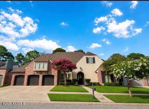 107 Woodbridge, Lafayette LA