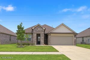 105 Eagle Lake, Duson LA