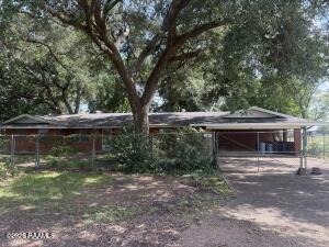 200 Elm, Mamou LA