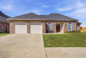 127 Tonbridge, Lafayette LA