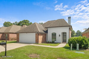 104 Clover Leaf, Lafayette LA