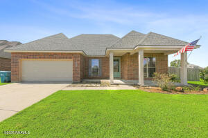 100 Bristow Bayou, Broussard LA