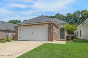 220 Twin Meadow, Lafayette LA
