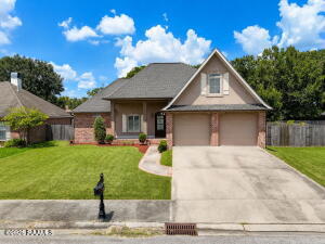 614 Southlake, Youngsville LA