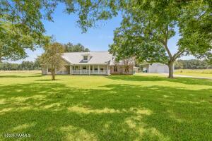 4901 Claude Viator, New Iberia LA