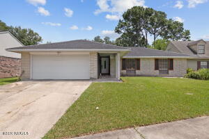 111 Castle Row, Lafayette LA