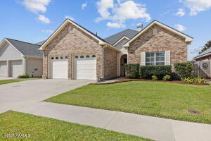 304 Kings Cove, Lafayette LA
