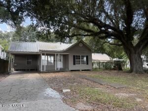 1112 S Avenue F, Crowley LA