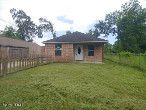 1423 W College, Opelousas LA