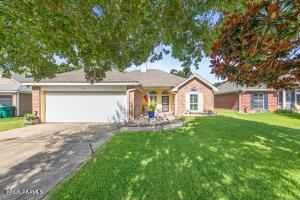 112 Windermere, Youngsville LA