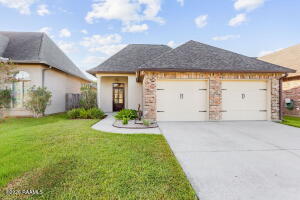 107 Barataria Bay, Lafayette LA