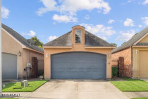 205 Chimney Rock, Lafayette LA