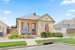 121 Barton, Youngsville LA