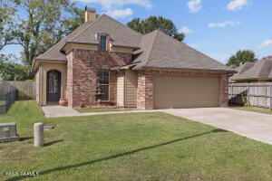 102 Bald Eagle, Lafayette LA
