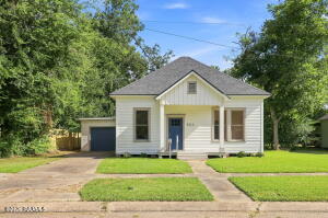 506 E Plaquemine, Jennings LA