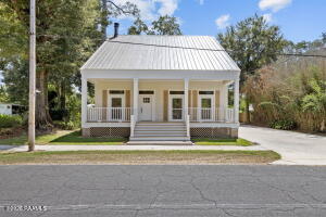 120 N Pinaud, St. Martinville LA
