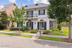 134 Princeton Woods, Lafayette LA
