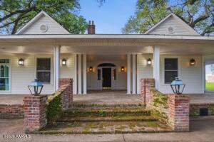 702 Shankland, Jennings LA