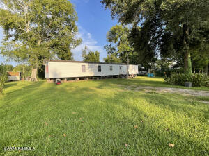 2427 Atchafalaya River, Breaux Bridge LA