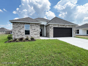208 Hidden Meadows, Lafayette LA
