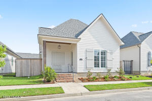 303 Manor House, Lafayette LA