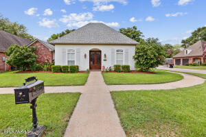 100 Shumard, Lafayette LA