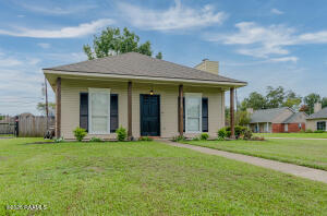 17510 Nine Oaks, Baton Rouge LA