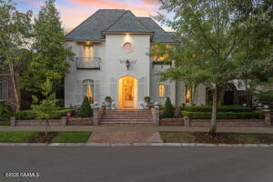 104 Ravenswood, Lafayette LA