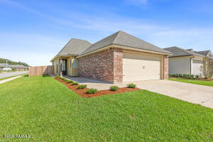 101 Grays Landing, Lafayette LA