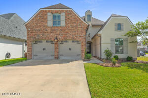 200 Santander, Youngsville LA
