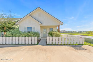 122a Bozeman, Scott LA
