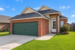 104 Meadowhollow, Youngsville LA
