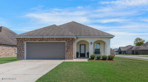 100 Saint Kenan, Youngsville LA