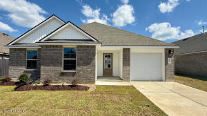 203 Red Pine, Lafayette LA