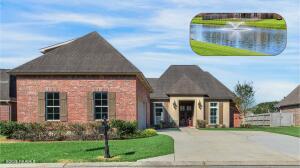 104 Gated Trinity, Lafayette LA