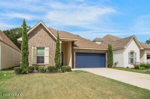 317 Sparrowhawk, Broussard LA