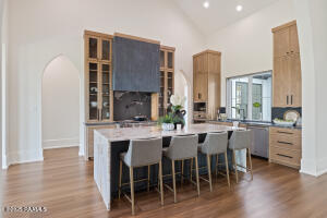 20261008180556588516000000.jpg