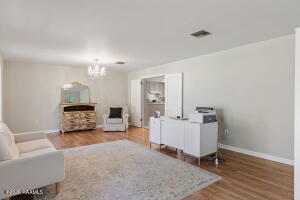 20261013210139368247000000.jpg