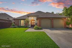 401 Bluebonnet, Lafayette LA